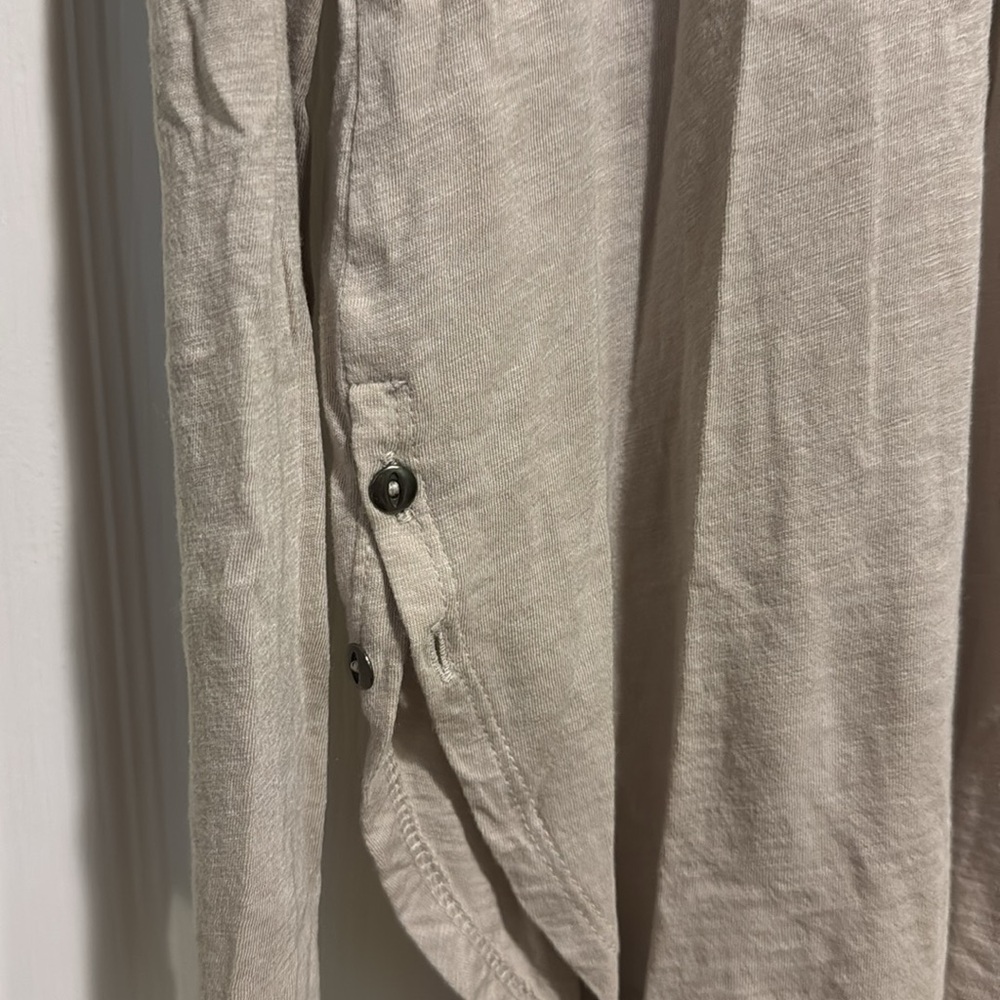 NWT lucky brand LS - Picture 7 of 7